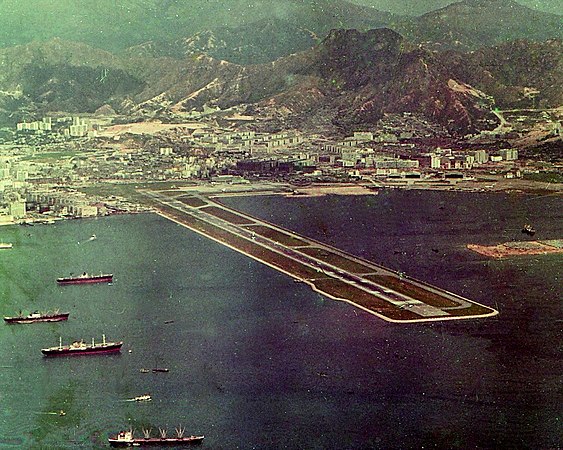 Kai Tak Airport in the 1970s, before more reclamation work was undertaken.