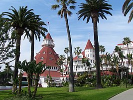 Front of the Hotel del Coronado