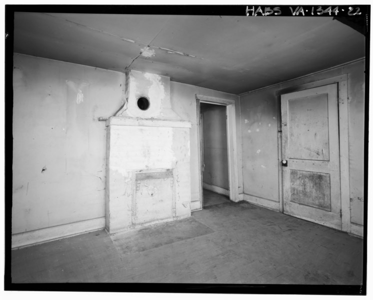 File:INTERIOR BRIDGE HOUSE NO. 3, NORTHWEST ROOM, LOOKING SOUTHEAST TOWARD FIREPLACE WALL - Trammel Middle Camp, Trammel, Dickenson County, VA HABS VA,26-TRAM,1-22.tif