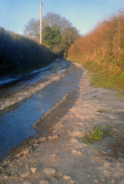 File:Icy road at Bromesberrow - 3 - geograph.org.uk - 1713920.jpg