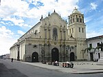 Iglesia de San Francisco, claustro y plazoleta