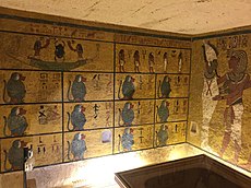 Inside Pharaoh Tutankhamun's tomb, 18th dynasty.jpg