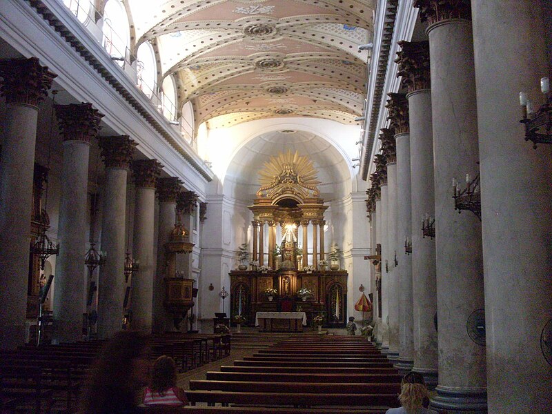 Interior de la Catedral BasÃ­lica Inmaculada ConcepciÃ³n del Buen Viaje.jpg