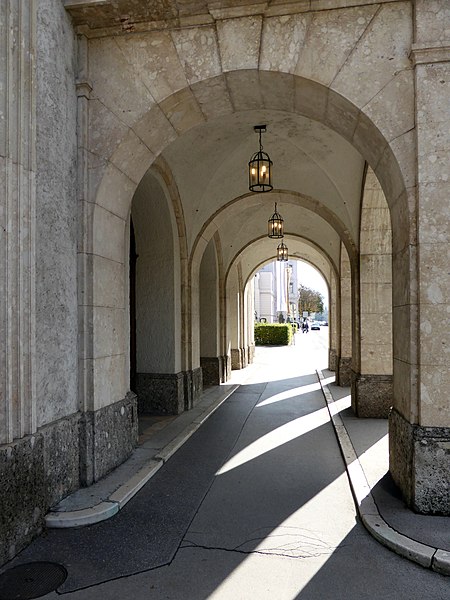 File:Internationale Stiftung Mozarteum (Großer Saal), Schwarzstraße 28, Salzburg (08).jpg