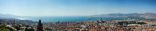 Izmir panorama from Kadifekale.jpg