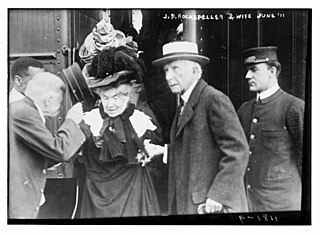 John D. Rockefeller Sr.(1839-1937) & Jr.(1874-1960) Attend Servant'S Wife'S  Funeral 32833 History - Item # VAREVCPBDJOROCS005