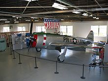 Tiga F-86s