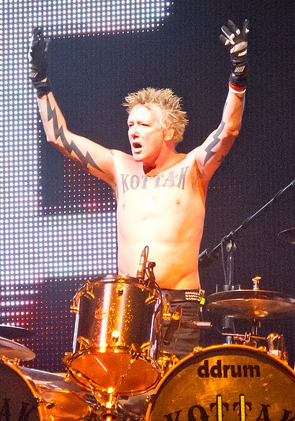 File:James Kottak (cropped).jpg