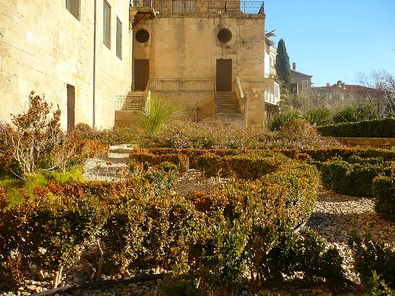 File:Jardins des évêques - Béziers - 03.jpg