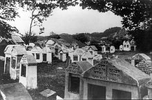 Jewish Cemetery in 1922 JewishCemeteryVilnius.jpg