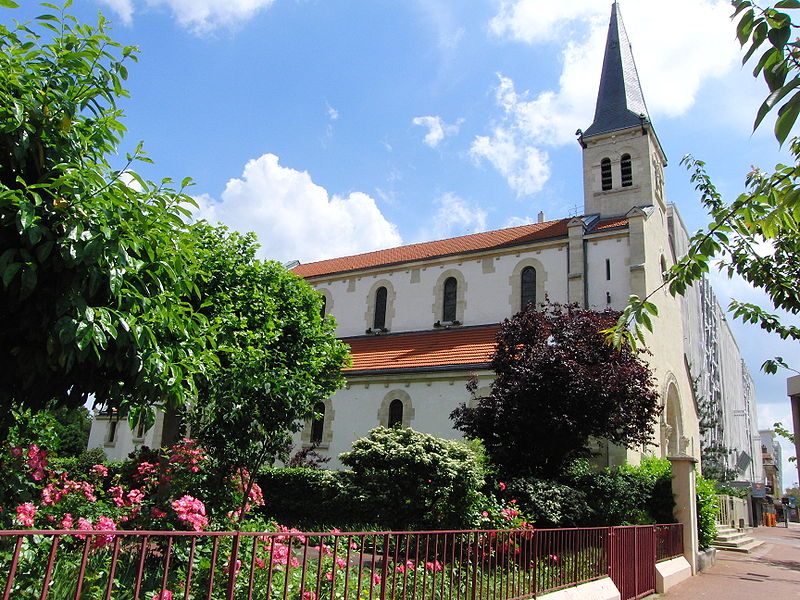 File:Joinville-le-pont eglise st charles.JPG