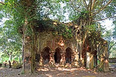 Kajlagarh Gopal Navaratna temple of Chowdhury family at Bhagabanpur under Purba Medinipur district in West Bengal 02.jpg