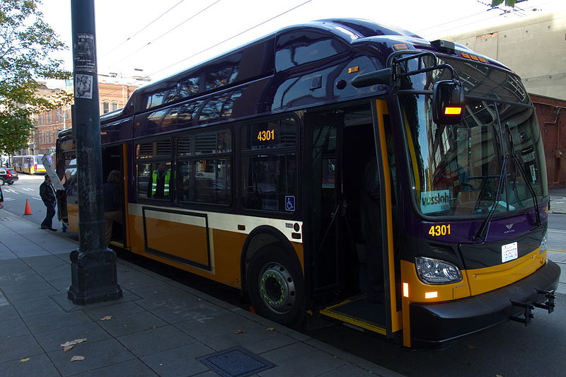 File:King County Metro New Flyer Xcelsior XT40.jpg