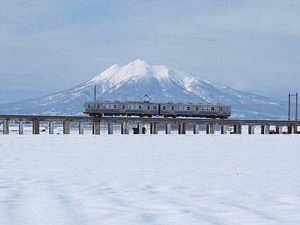 Konan-Series7000-railway Aomori Japan