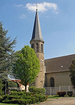 L'église catholique Saint-Jean-Baptiste de Farébersviller.jpg