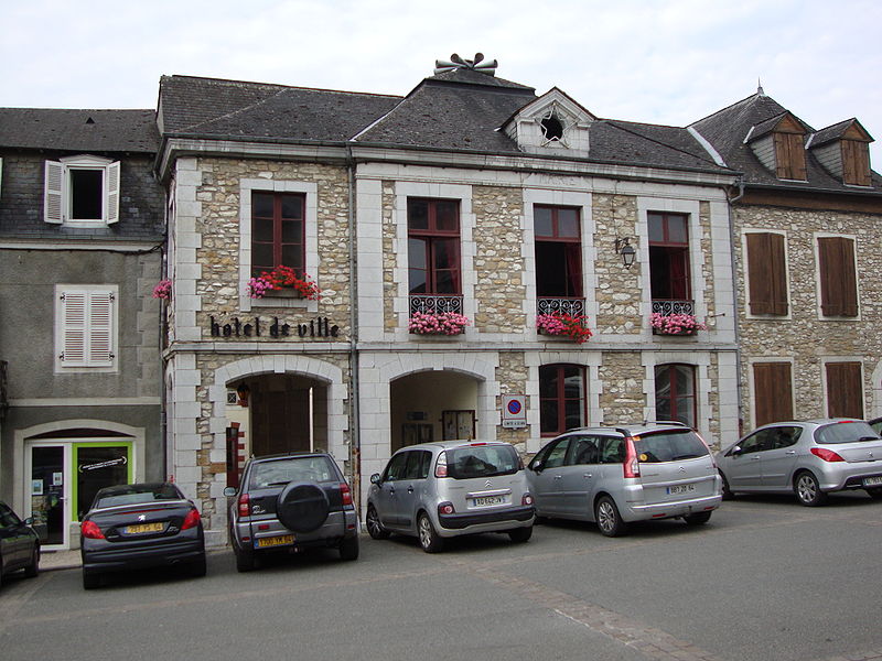 File:Lasseube (Pyr-Atl, Fr) mairie.JPG