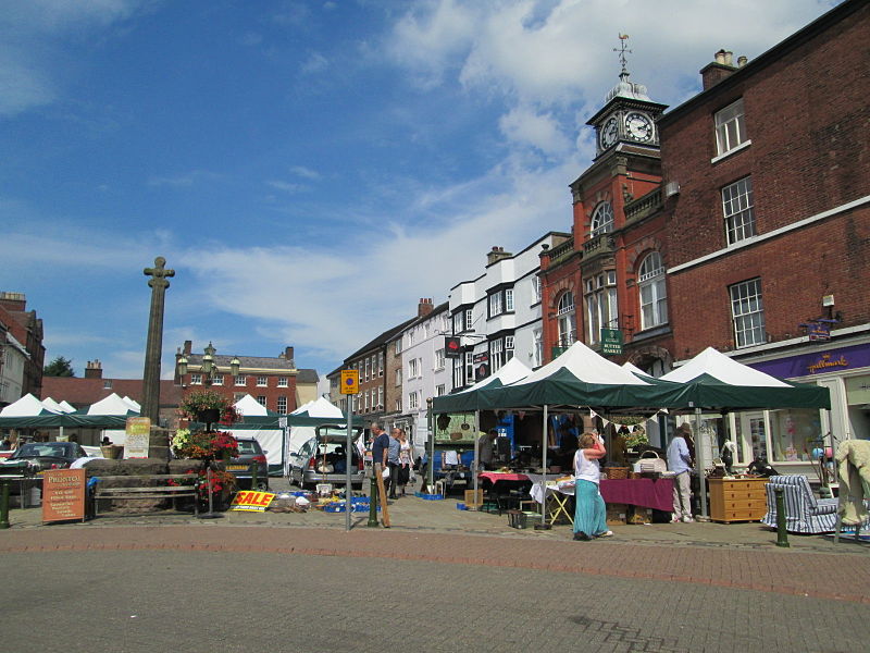 File:Leek Market 2.JPG