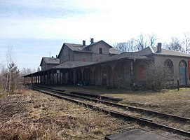 Das Bahnhofsgebäude im Jahr 2015