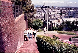 Lombard Street, San Francisco California, June 1987 06.jpg