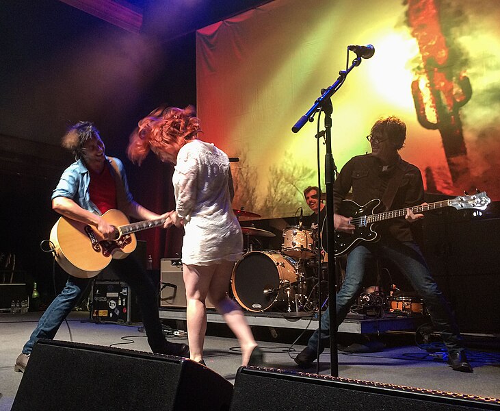 File:Lydia Loveless with Old 97s.jpg