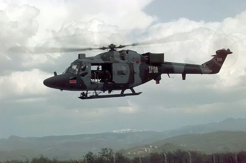 Helikopter 800px-Lynx_Hubschrauber_IFOR