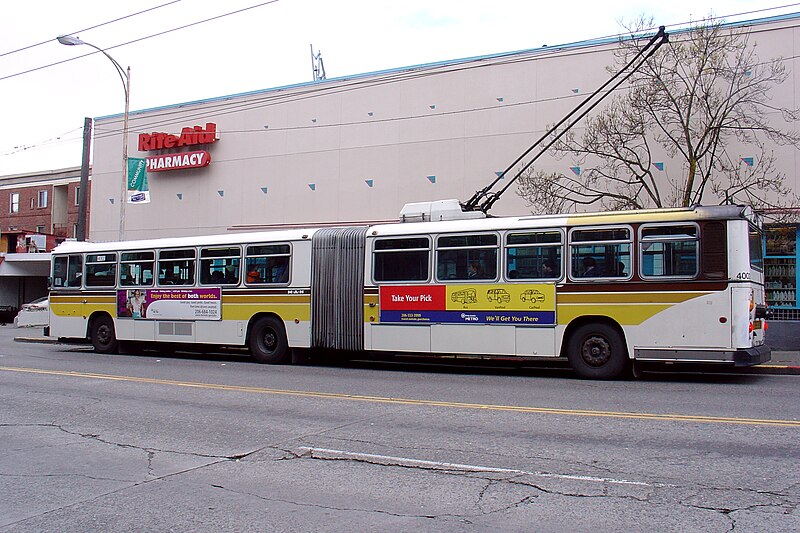 File:MAN Articulated Trolley Bus.jpg