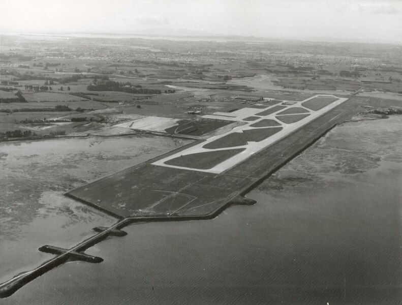 File:Mangere International Airport, 1965.jpg