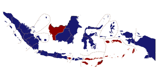 Dark blue denotes those won by Yudhoyono/Kalla, red denotes provinces won by Megawati/Hasyim.