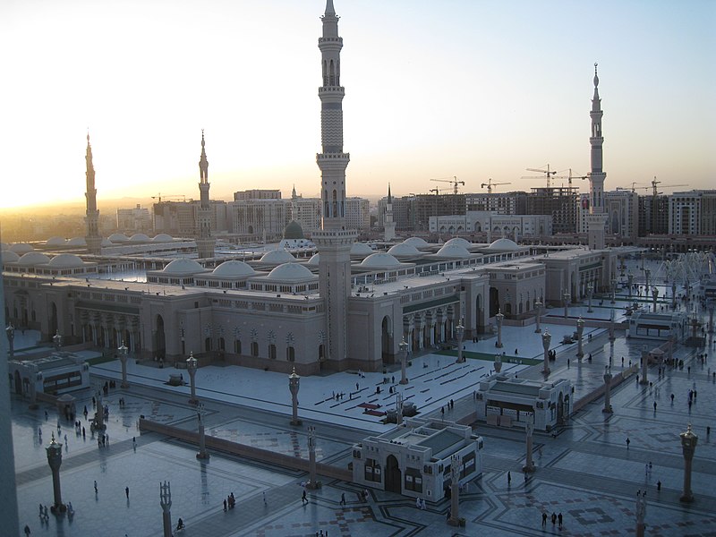 File:Masjid Nabawi - panoramio.jpg