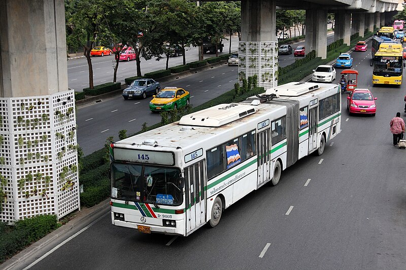 File:Mercedes-Benz O405G in Bangkok.jpg