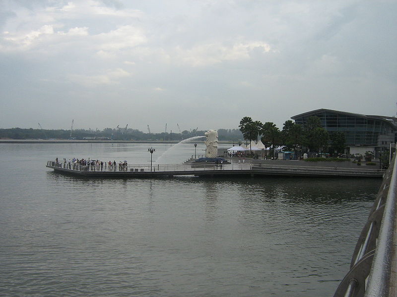 File:Merlion Park5.JPG