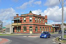 Mernda Bridge Inn Hotel 005.JPG