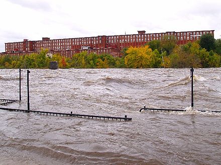 Merrimack River in flood, October 2005, Manchester, New Hampshire