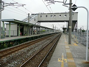 Минами-Юкухаши станциясының платформасы.JPG