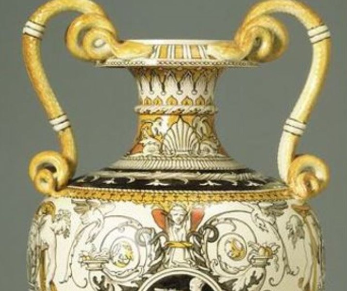 File:Minton exhibit 1862 tin-glazed Italian Vase DETAIL.jpg