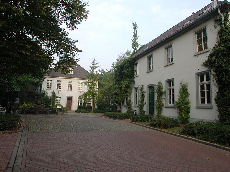 File:Moers WeißesHaus.JPG