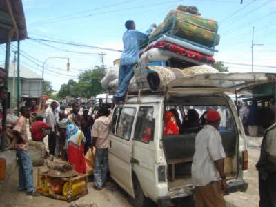 File:Mogadishu residents flee from Ethiopian army artillery.webp