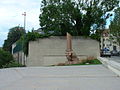 Chartres'teki Jean Moulin anıtı