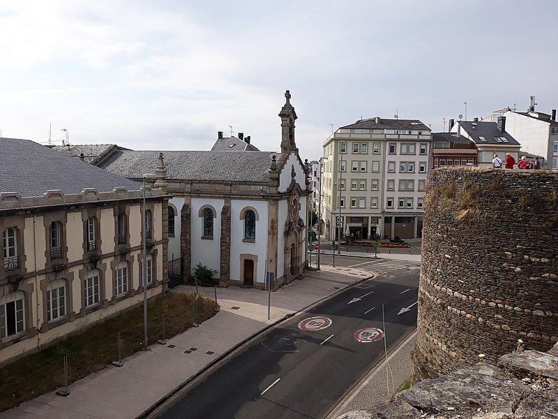 File:Muralla romana de Lugo 32.jpg