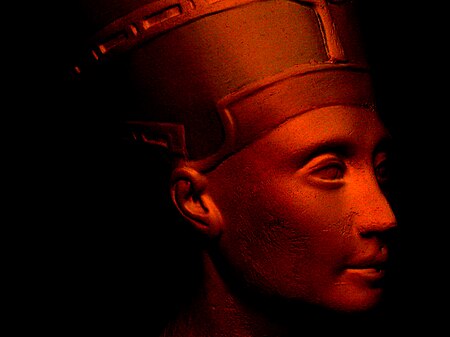 Fail:Nefertiti.jpg