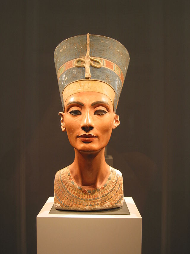 Peykera Nefertîtiyê