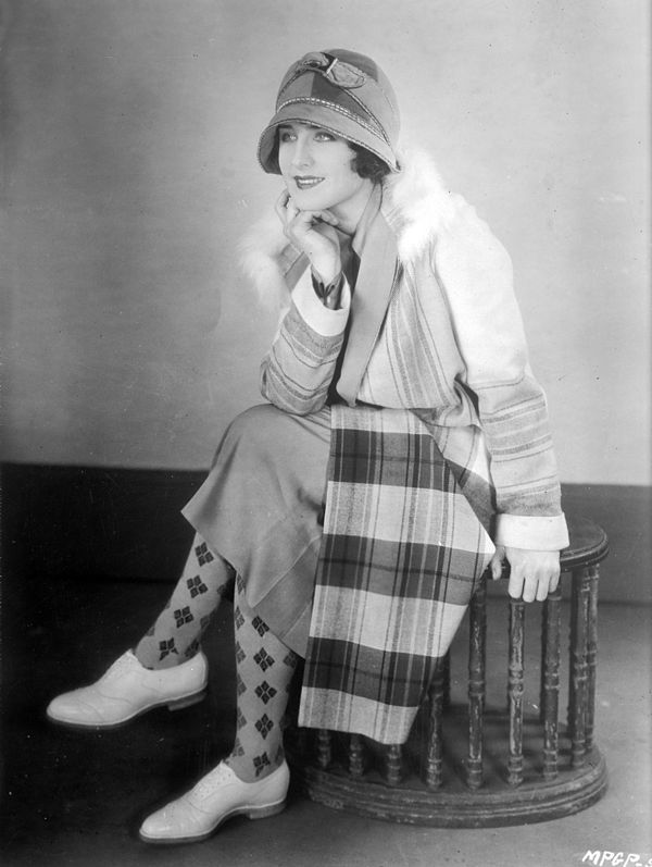 Shearer in an early MGM publicity photo