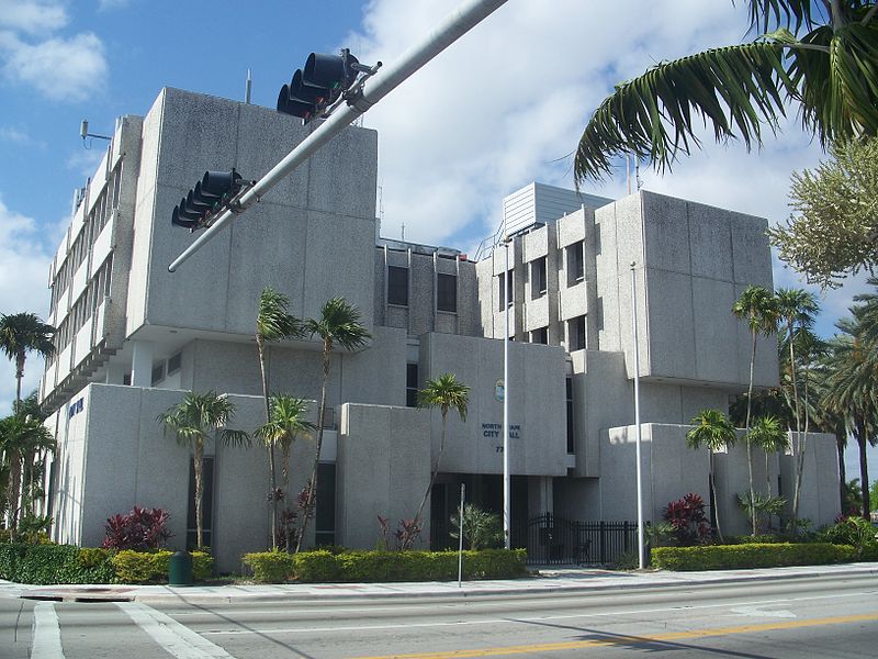 File:North Miami FL city hall01.jpg