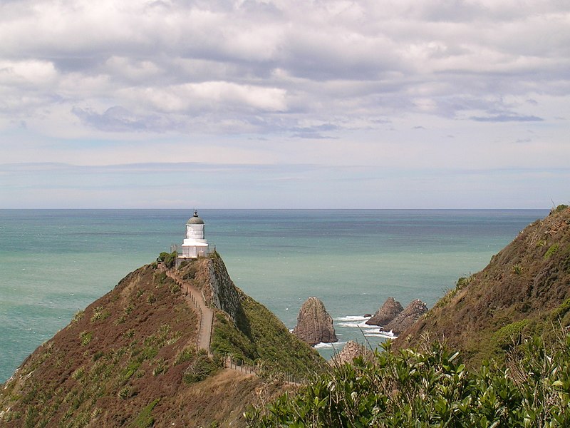 File:Nugget Point lighthouse.jpg