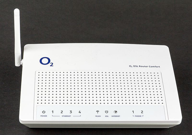 File:O2 DSL Router Comfort, P-2602HW-D7A, by Zyxel-4476.jpg