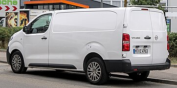 Opel Vivaro C - left rear view