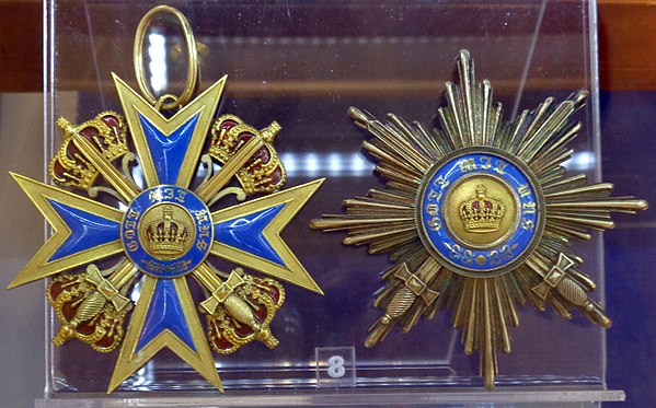 Cross and star of the order
