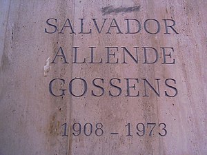 Salvador Allende Gossens: Origen i família, Inici en la política, Vida política