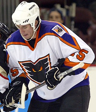 <span class="mw-page-title-main">Pat Kavanagh (ice hockey)</span> Canadian ice hockey player