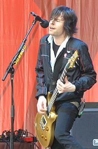 Pete Loeffler avec guitare au MyCokeFest 2007 à Atlanta2.JPG